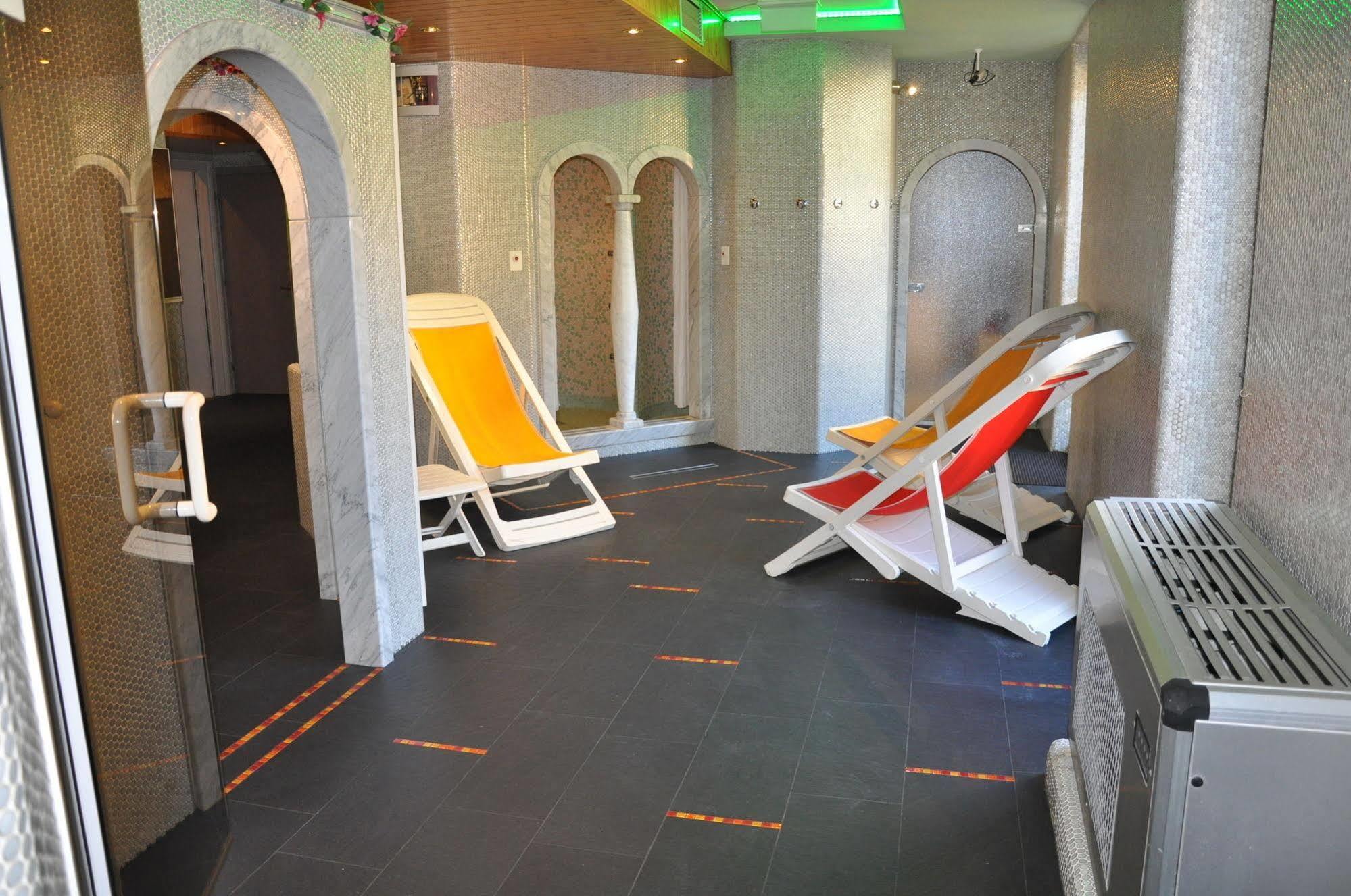 Liberty Hotel Malè Dış mekan fotoğraf